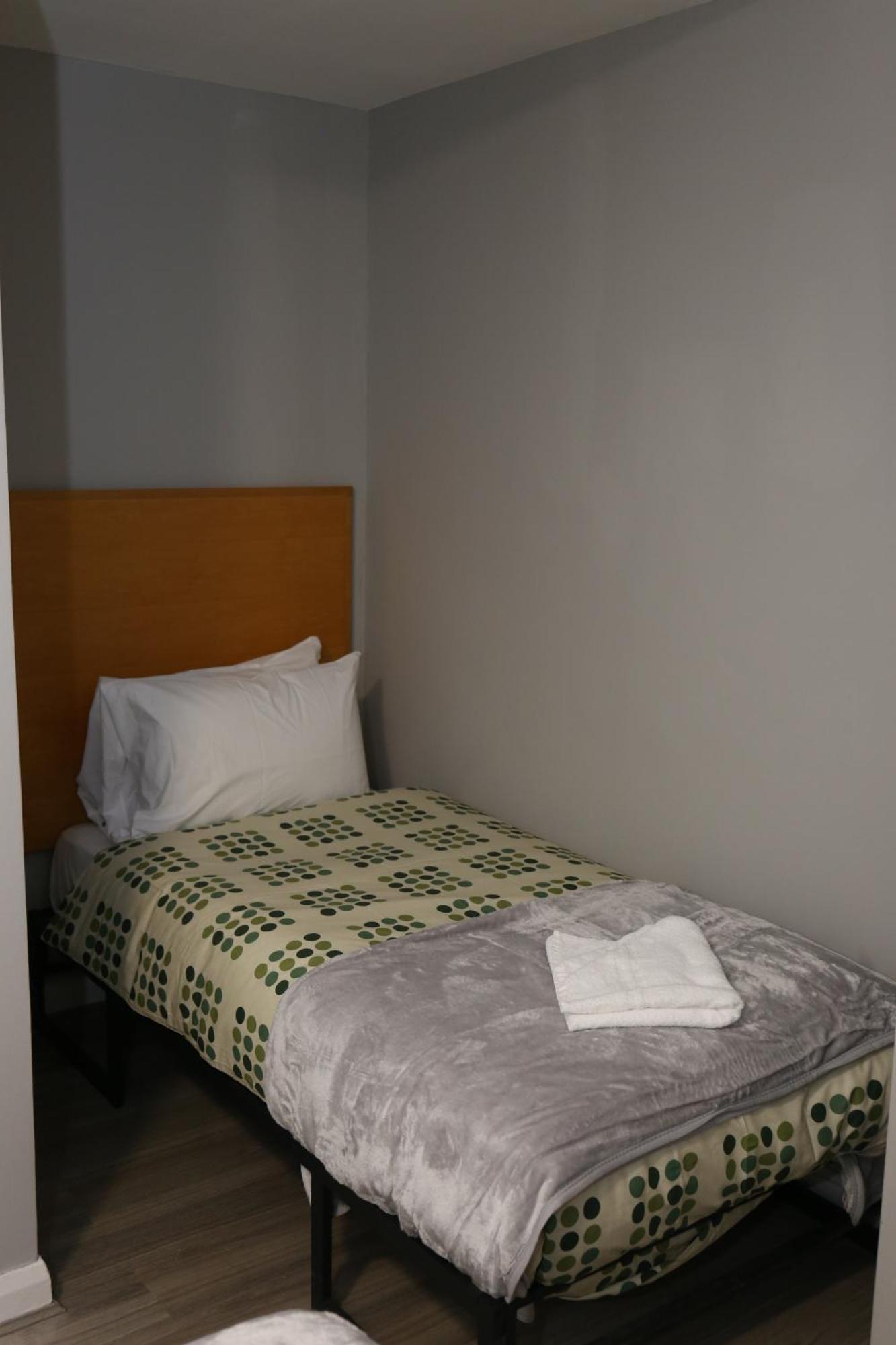Elstree Inn 博勒姆伍德 外观 照片